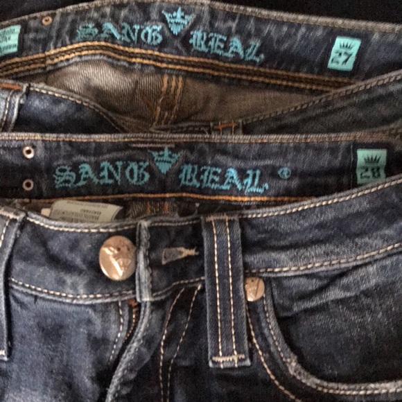 Guess jeans size 26,27, Armani Jeans size 4 - Picture 3 of 5